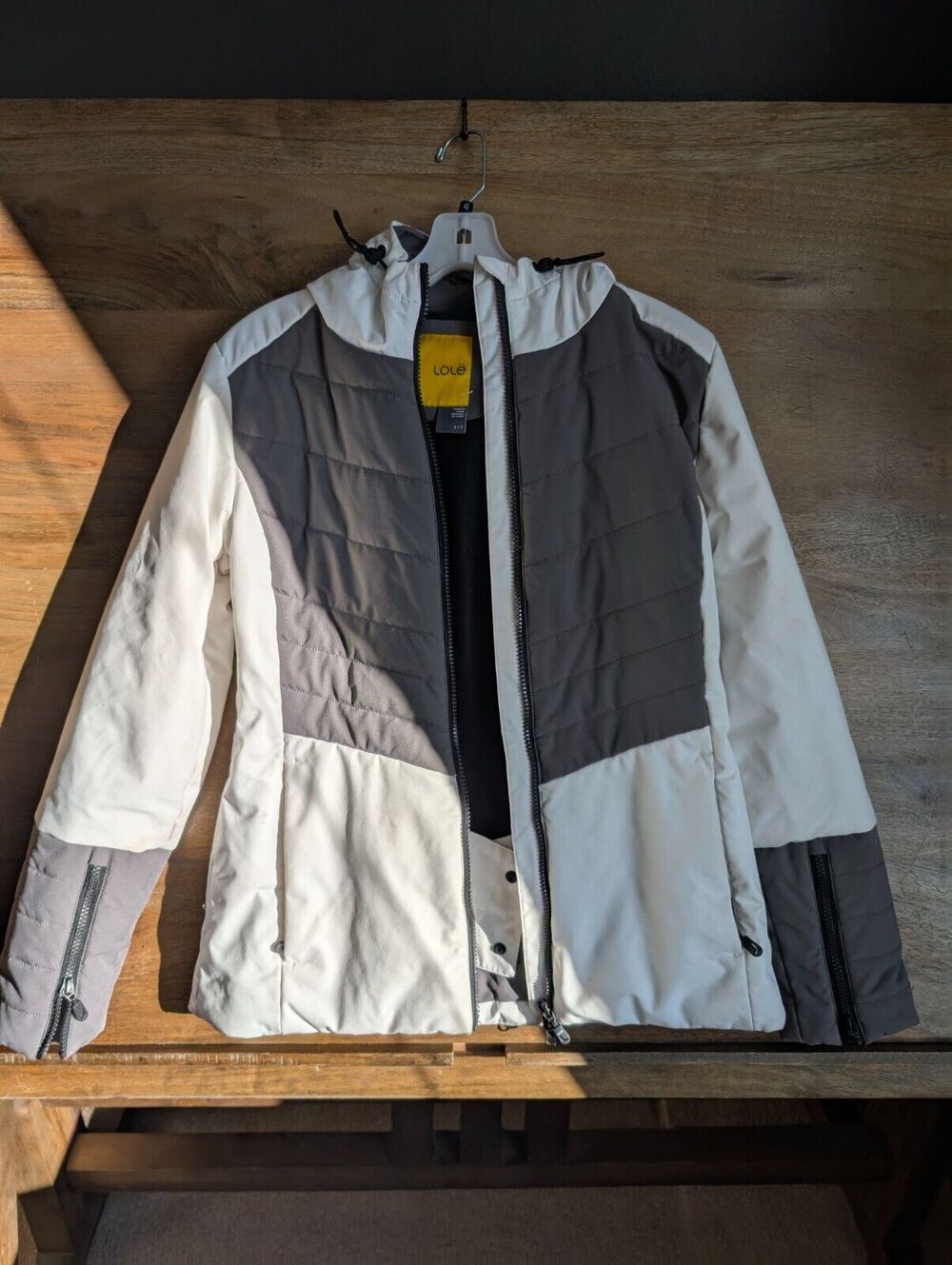 Lole Jacket Women Small White Gray Quilted Thermore Insulated Hooded Full Zipper